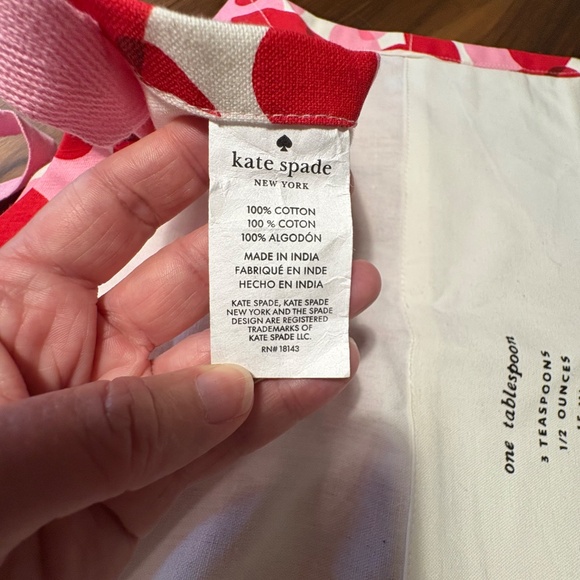 NWT Kate Spade heart apron - Picture 4 of 9